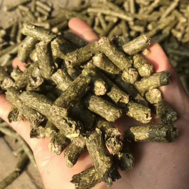 花生秧草颗粒料，牛羊颗粒料