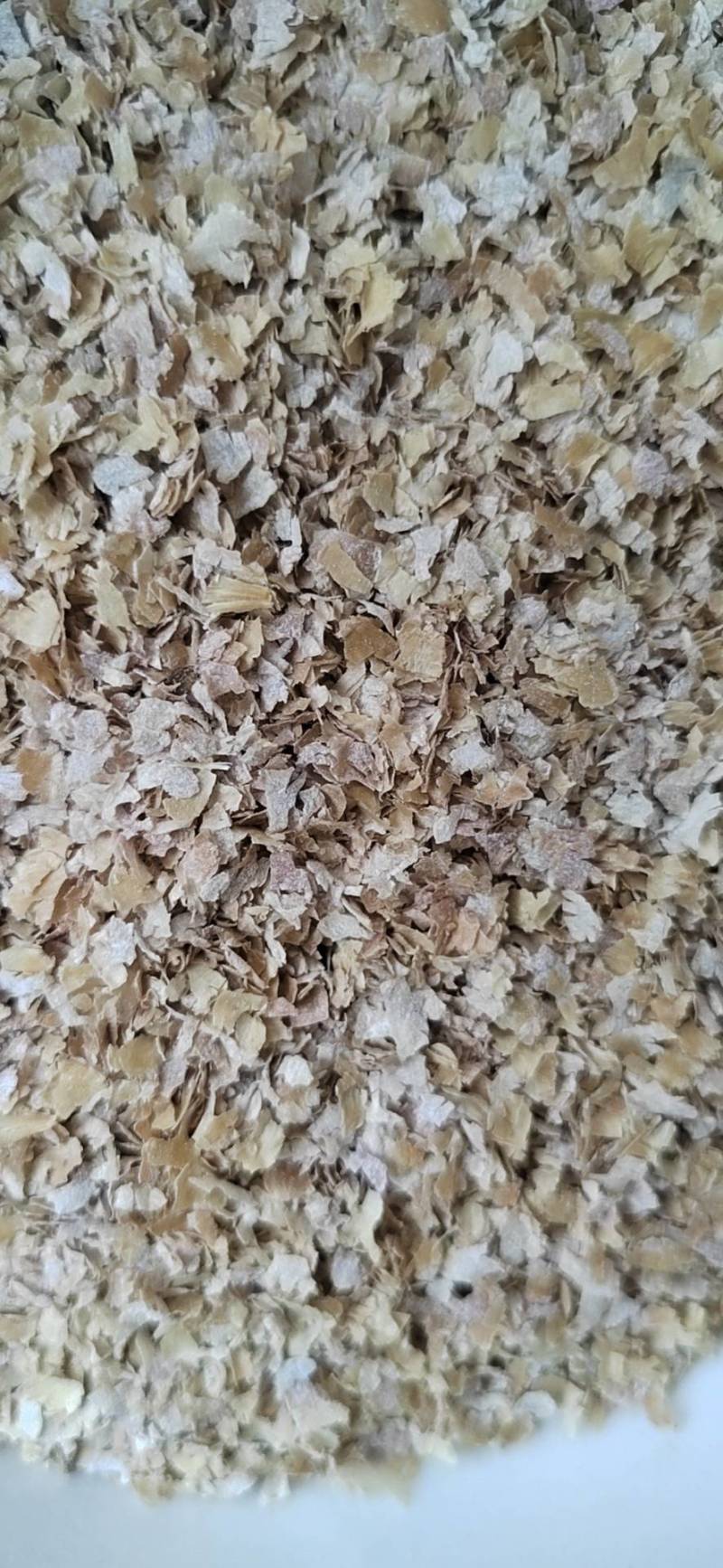 麸皮，麦麸，片大，价格便宜
