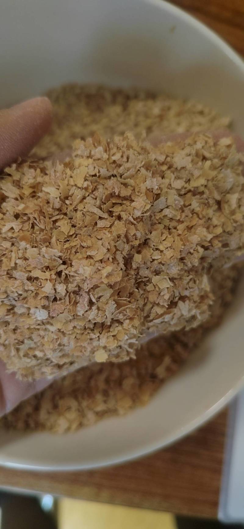 麸皮，麦麸，片大，价格便宜