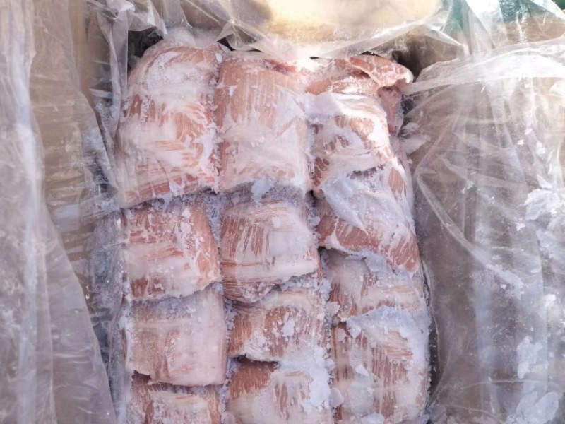 猪肉精修肉青纯干无冰质量很好批发价格欢迎各位老板