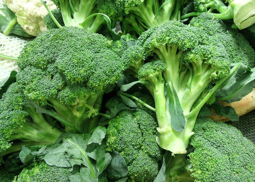 西兰花的特写照片