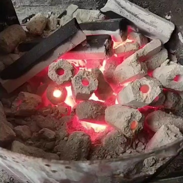6，机制环保耐烧，烧烤炭，取暖炭，工业碳