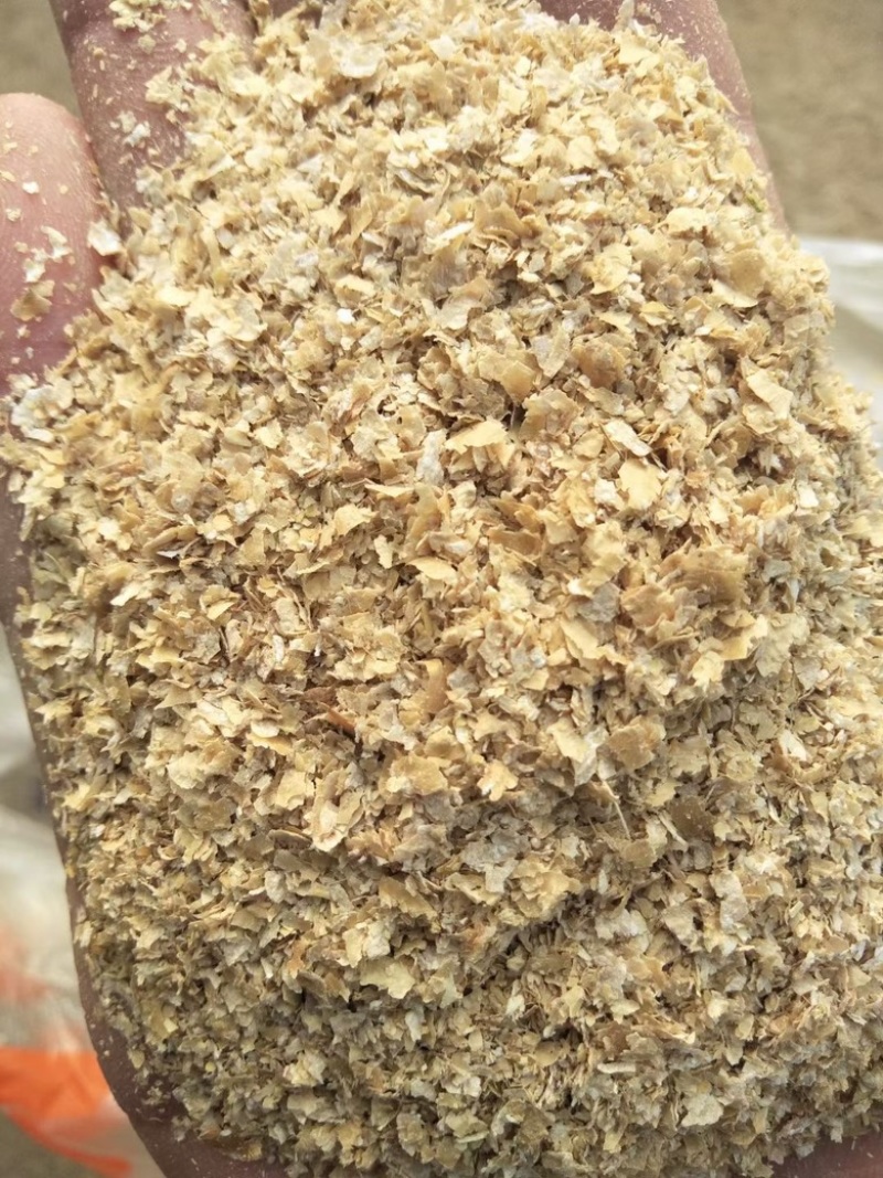 大量供应，优质麸皮，产地发货，对接大型批发商，欢迎致电