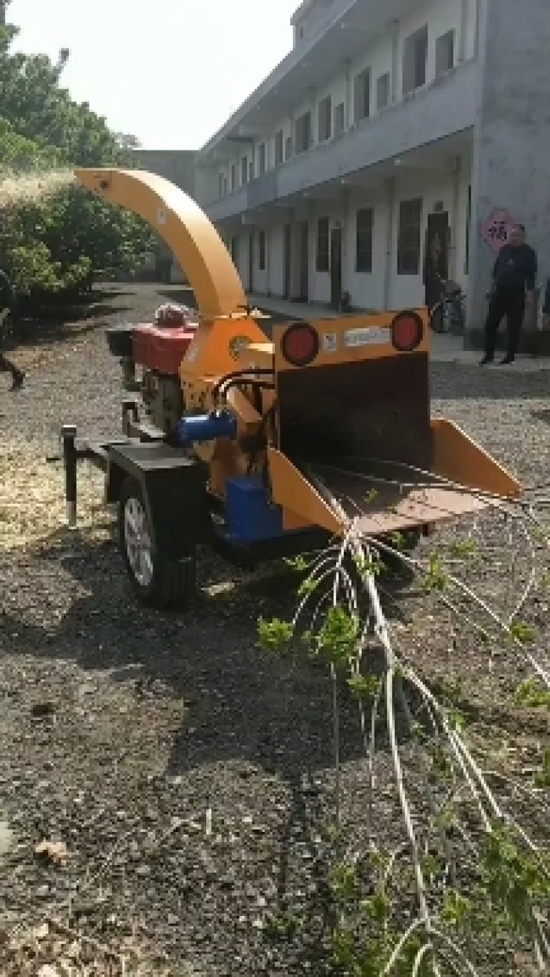 树枝粉碎机移动树枝粉碎机厂家果园树枝粉碎机报价