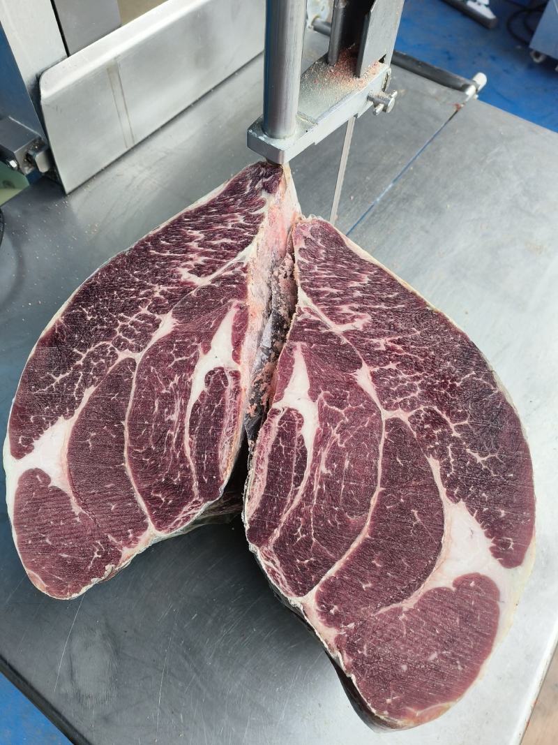 38厂3A谷饲上脑适用于烤肉，火锅，寿喜烧，雪花牛排等