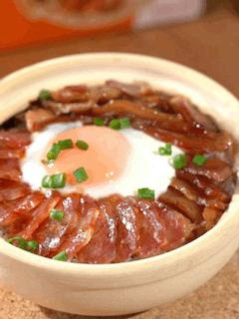 抹嘴侠广式腊味三宝煲仔饭，鲜香方便，对接一件代发