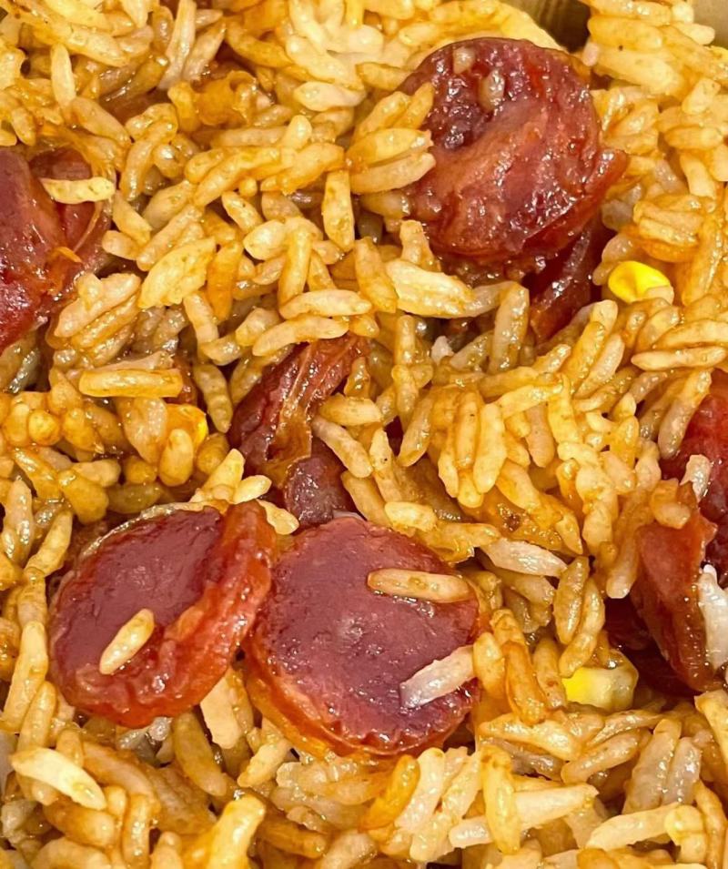 抹嘴侠广式腊味三宝煲仔饭，鲜香方便，对接一件代发