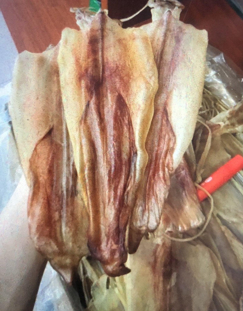 自晒新鲜鱿鱼干大量供应产地直销