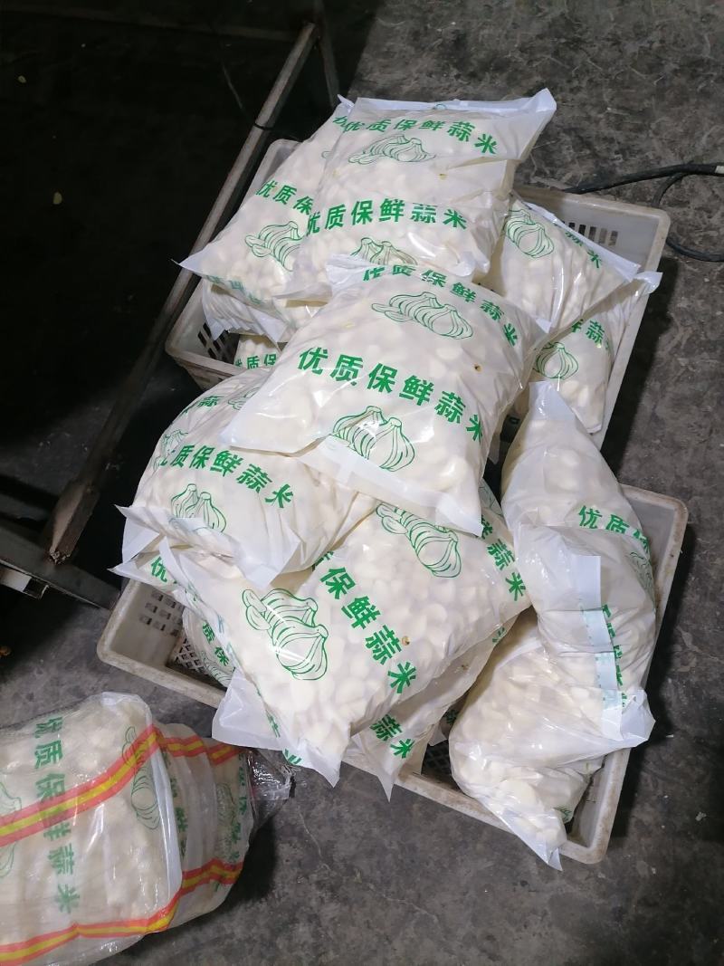 蒜米蒜头，欢迎进店沟通，全国发货，帮忙找车。