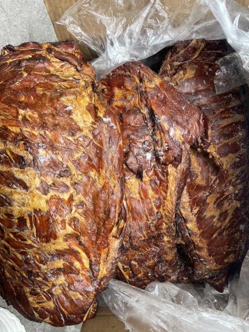 烟熏腊通排骨（腊肉香肠源头工厂一手货源量大从优）