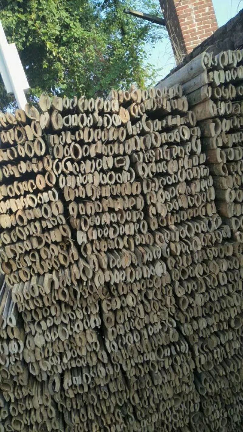 竹架板工地上