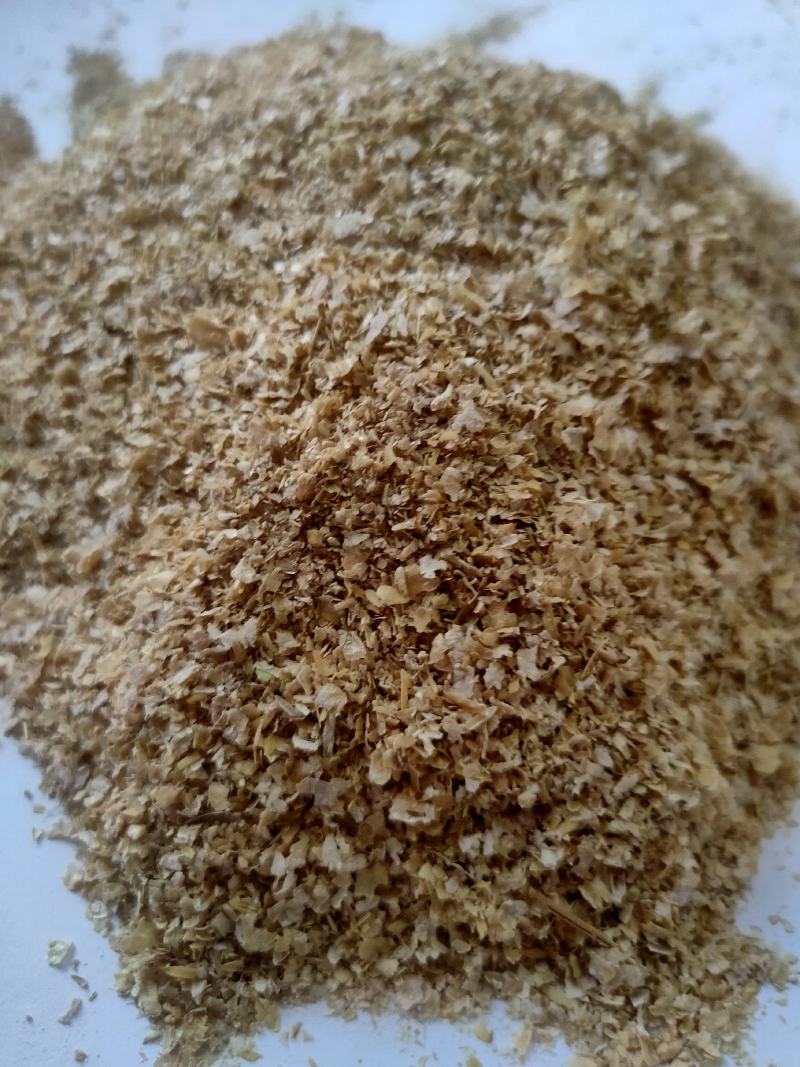 麦麸，即麦皮，小麦加工面粉副产品，饲料添加，牛羊猪好饲料