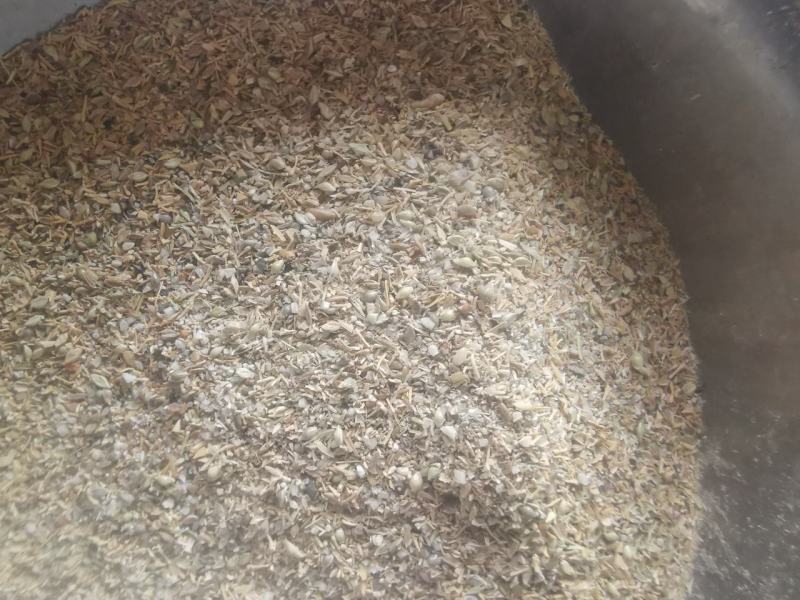 草子碎米惜，喂鸡鸭鹅降成本下脚料类长期有货