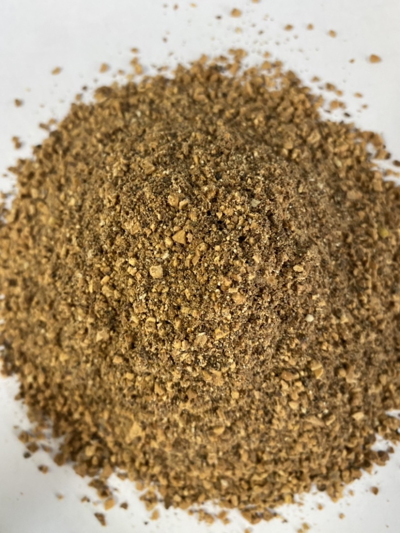 核桃粉油性大，气味特别香，适口性好适用于养殖