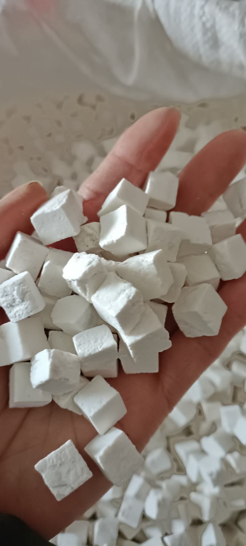 茯苓手选中心丁，一手货源，大货供应，全国发货，量大从优
