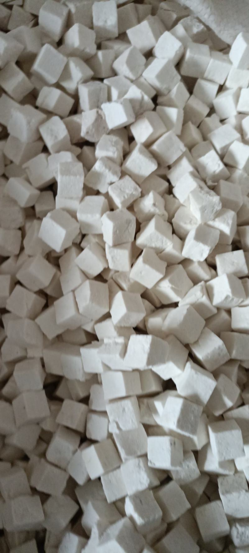 茯苓手选中心丁，一手货源，大货供应，全国发货，量大从优