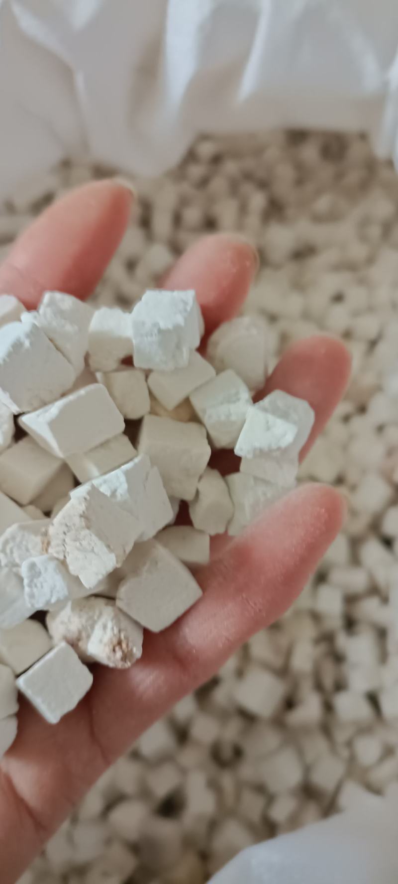 茯苓手选中心丁，一手货源，大货供应，全国发货，量大从优