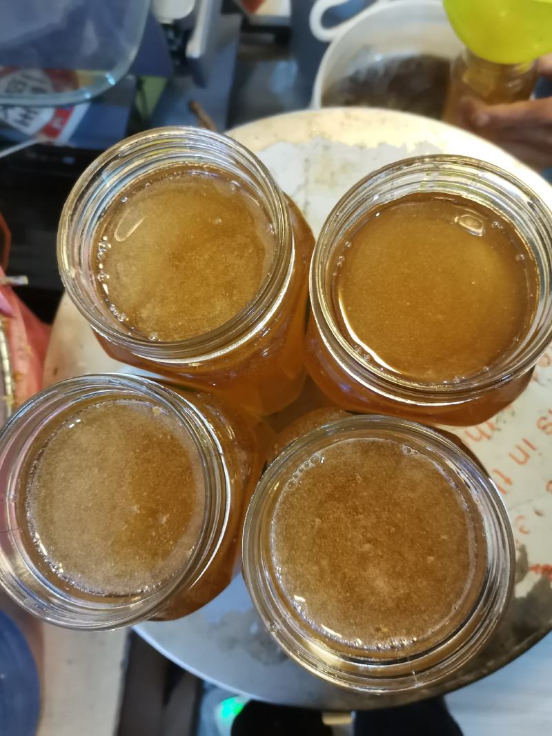 冬蜜，自家土蜂蜜数量有限只够零售，有礼盒装