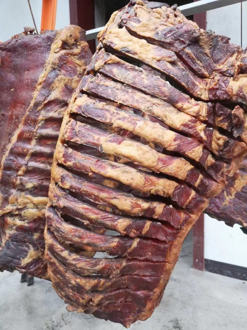 出售正宗农村腊肉、腊腓、火脚等