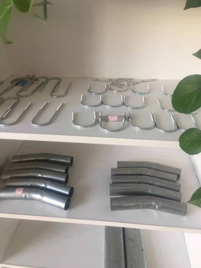 大棚配件：弯连接，卡槽，压膜卡，压膜绳，套管，卷膜器等