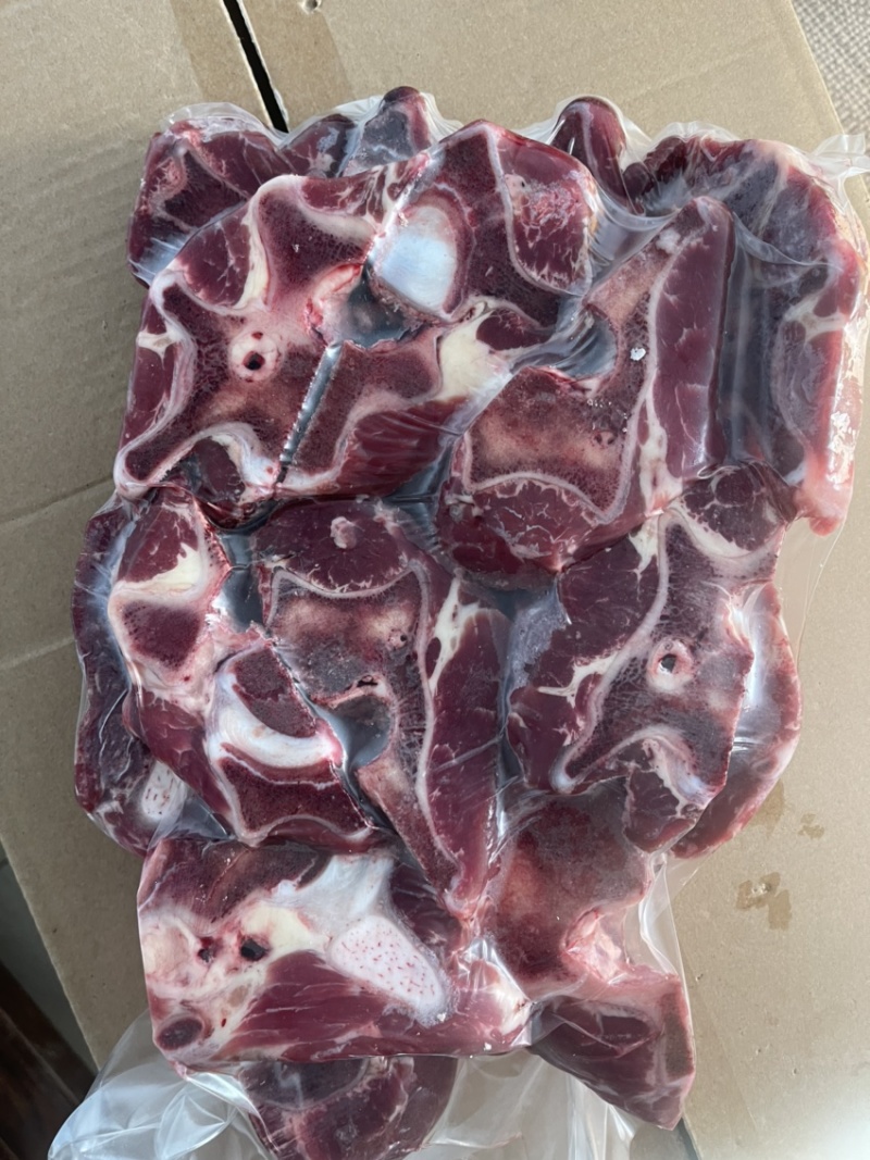 多肉牛脖骨，牛脖骨切片，牛脖骨，支持一件带发