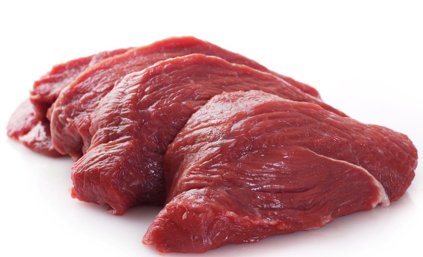 新鲜的西门塔尔牛肉切片,色泽鲜红,纹理清晰,脂肪分布均匀 西门塔尔牛肉切片展示图