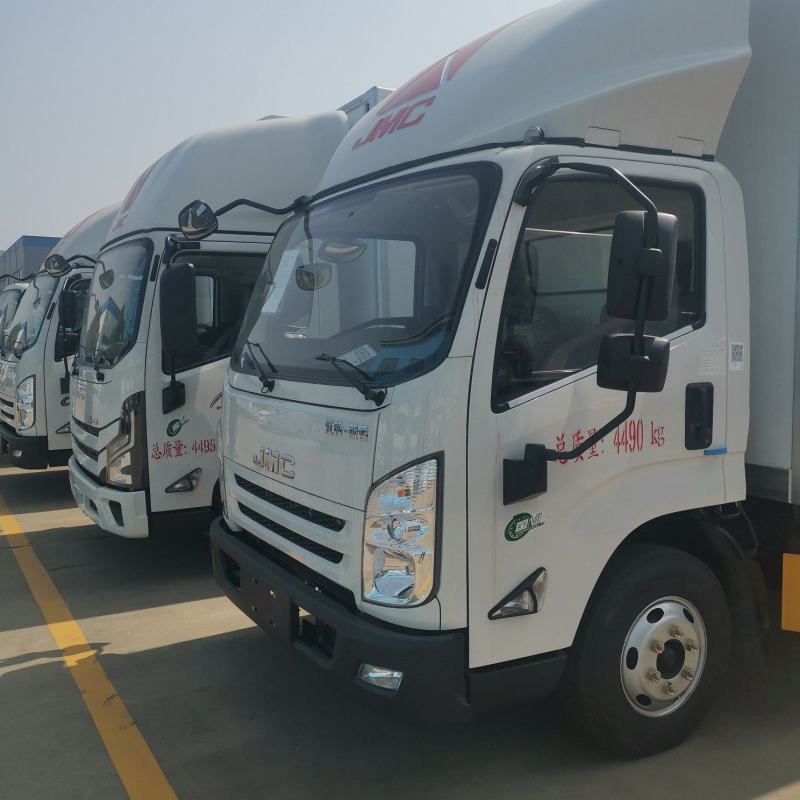 江铃凯运大马力高端冷藏车