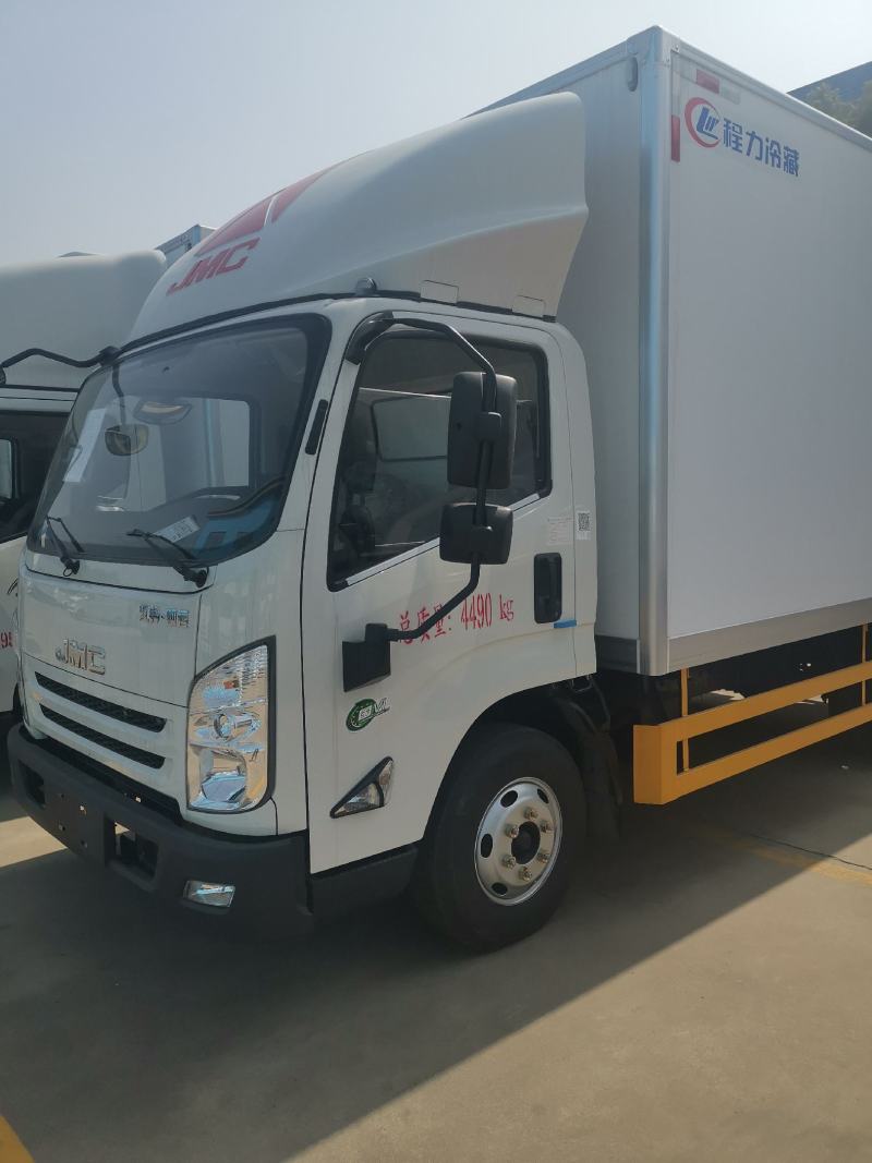 江铃凯运大马力高端冷藏车