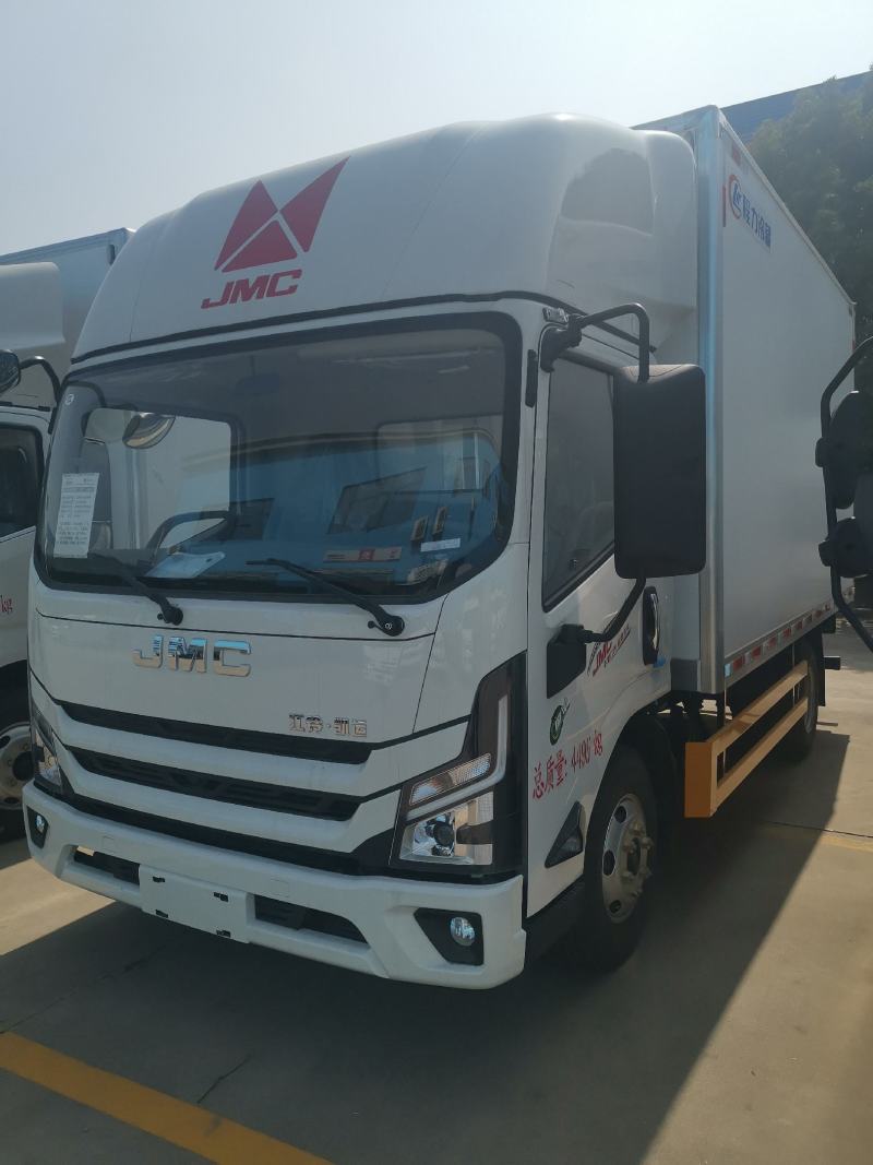 江铃凯运大马力高端冷藏车