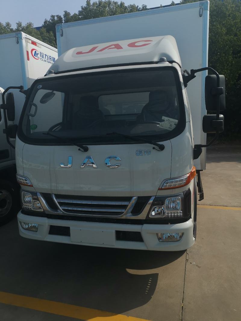江铃凯运大马力高端冷藏车
