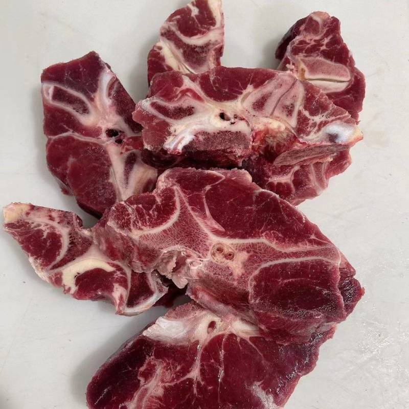 多肉牛脖骨