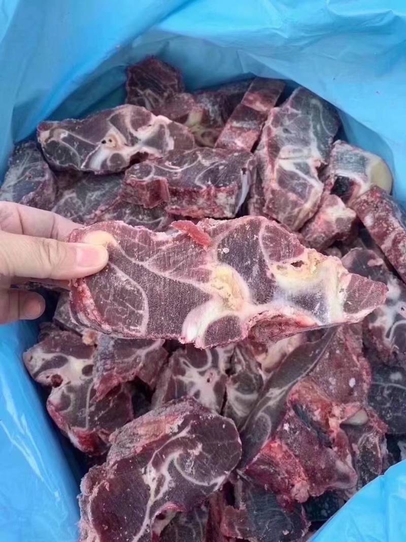 多肉牛脖骨
