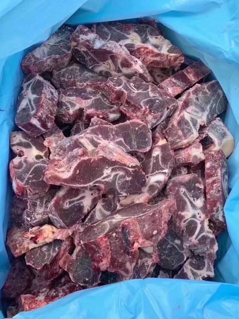 多肉牛脖骨