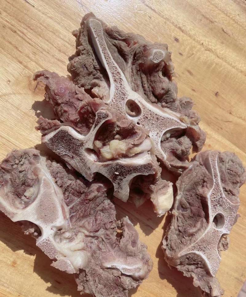 多肉牛脖骨