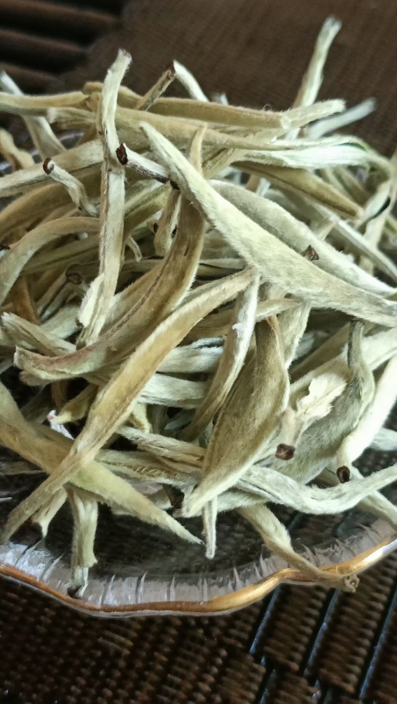 云南～白毫银针茶/1年茶3年药7年宝，收藏🈵️
