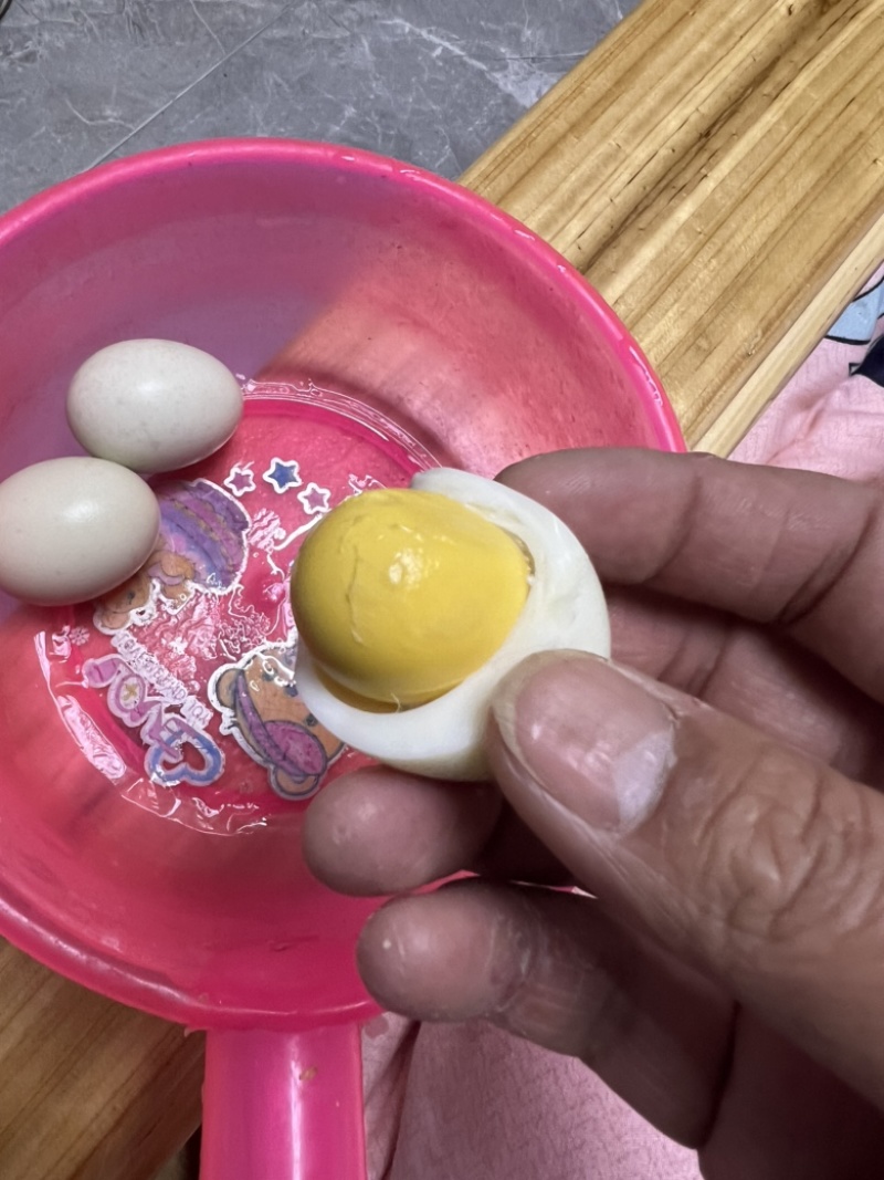 农村纯散养正宗土鸡蛋