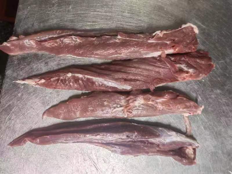 三元仔猪肉质切面特写展示大理石纹