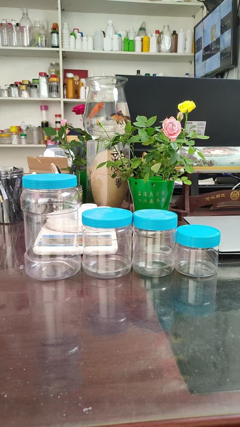 各种聚酯麻将包装罐