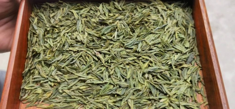 高山云雾茶大量上市，品种多，规格齐全，物美价优，欢迎品鉴