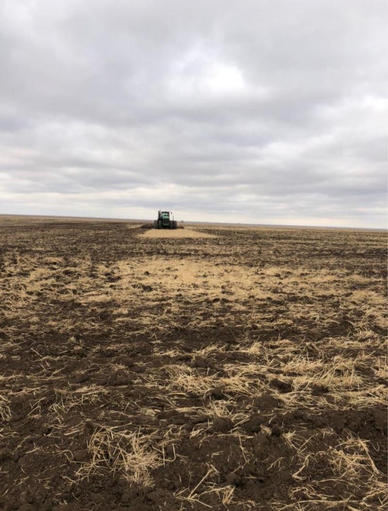 旱地18.75万亩哈萨克斯坦靠天农具设施齐全