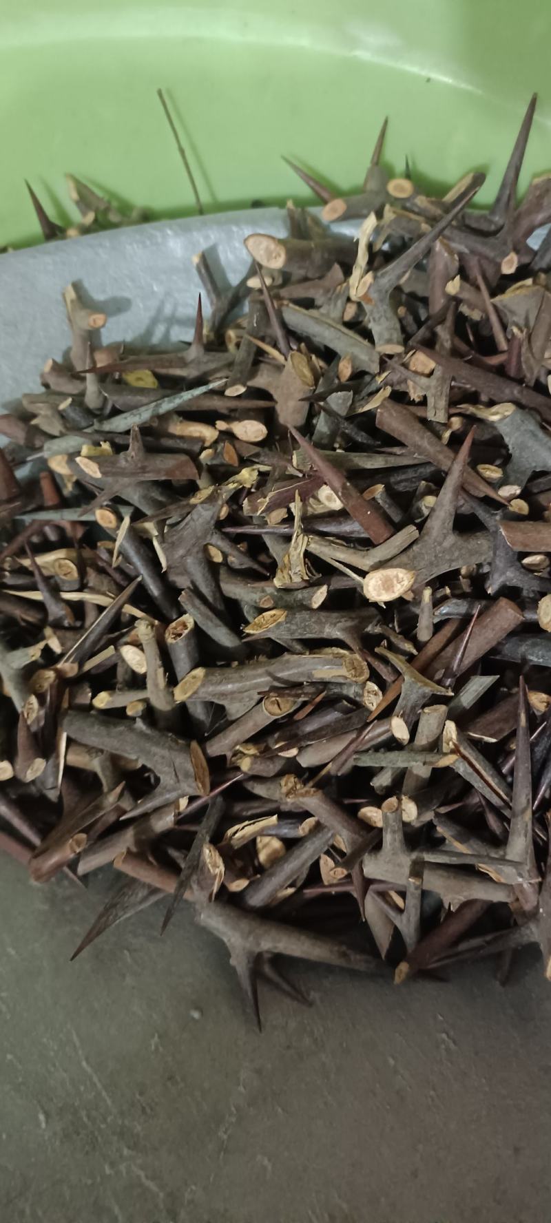 皂刺中药材批发货源充足，质量保证，欢迎选购