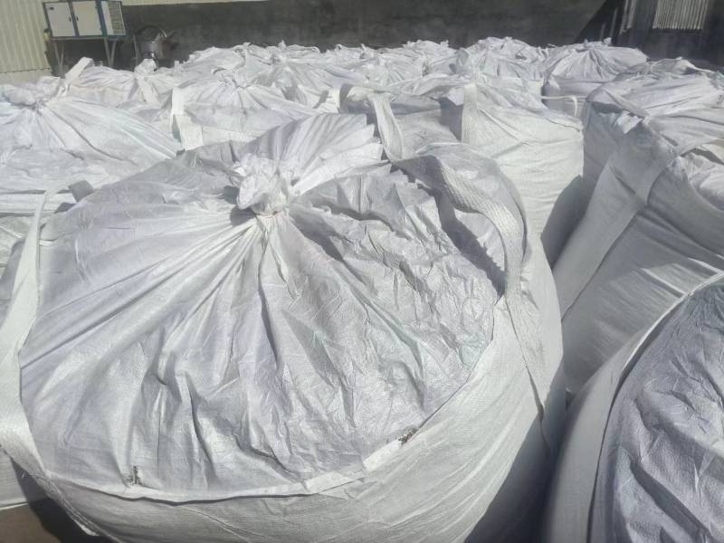 徐闻县新鲜菠萝皮压榨加工牛羊饲料，全国代发。