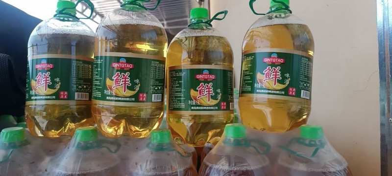 俄罗斯大白熊鲜啤酒,1.5升乘6桶一包好喝