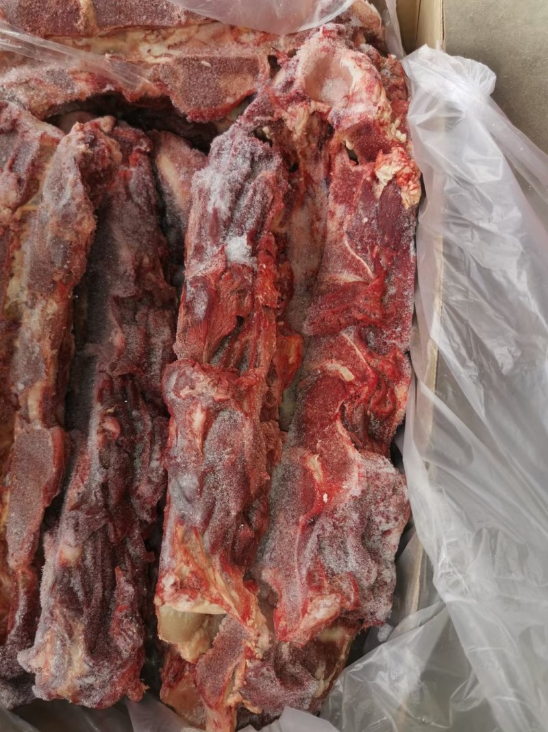 满肉牛脖骨