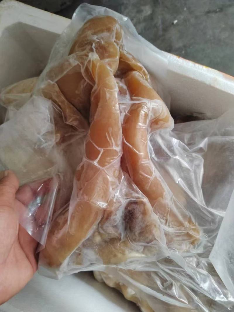 真空全熟去骨带筋牛蹄，半边牛头肉一件50斤