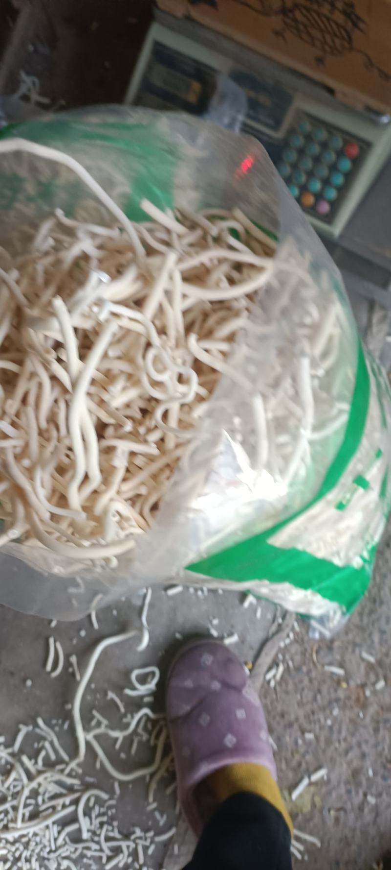 小通草，货干无杂质，无硫，货源充足，量大从优