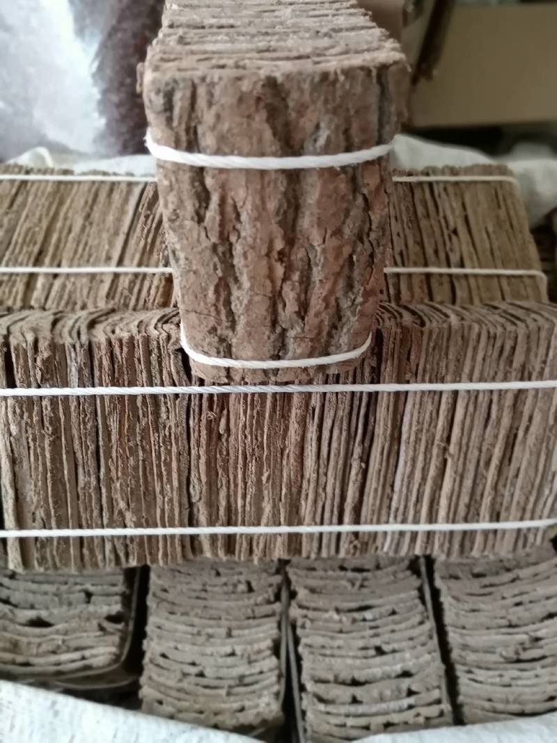 杜仲块好杜仲块好杜仲现货供应中药材批发