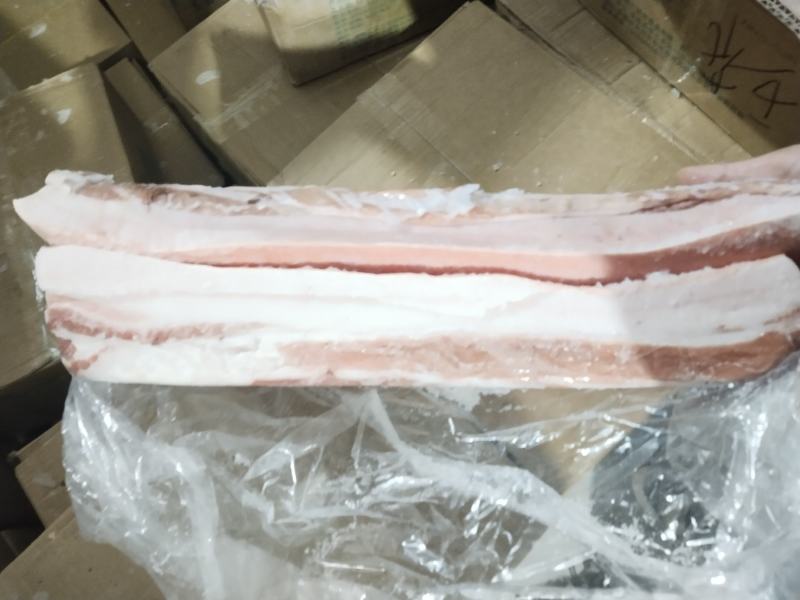 肥猪带皮五花