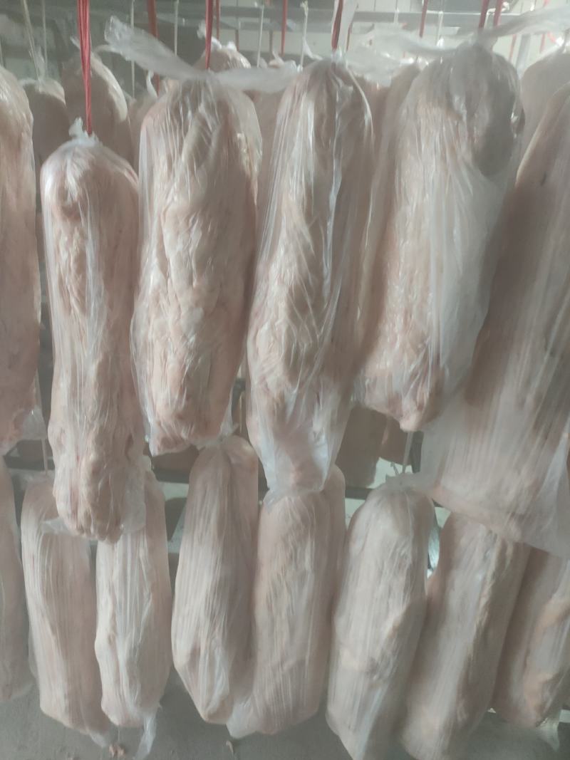 吊挂板油，大油2至3块一挂