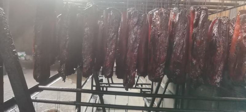 黑前腿腊肉湖南烟熏腊肉酒店餐饮湖南农家特色